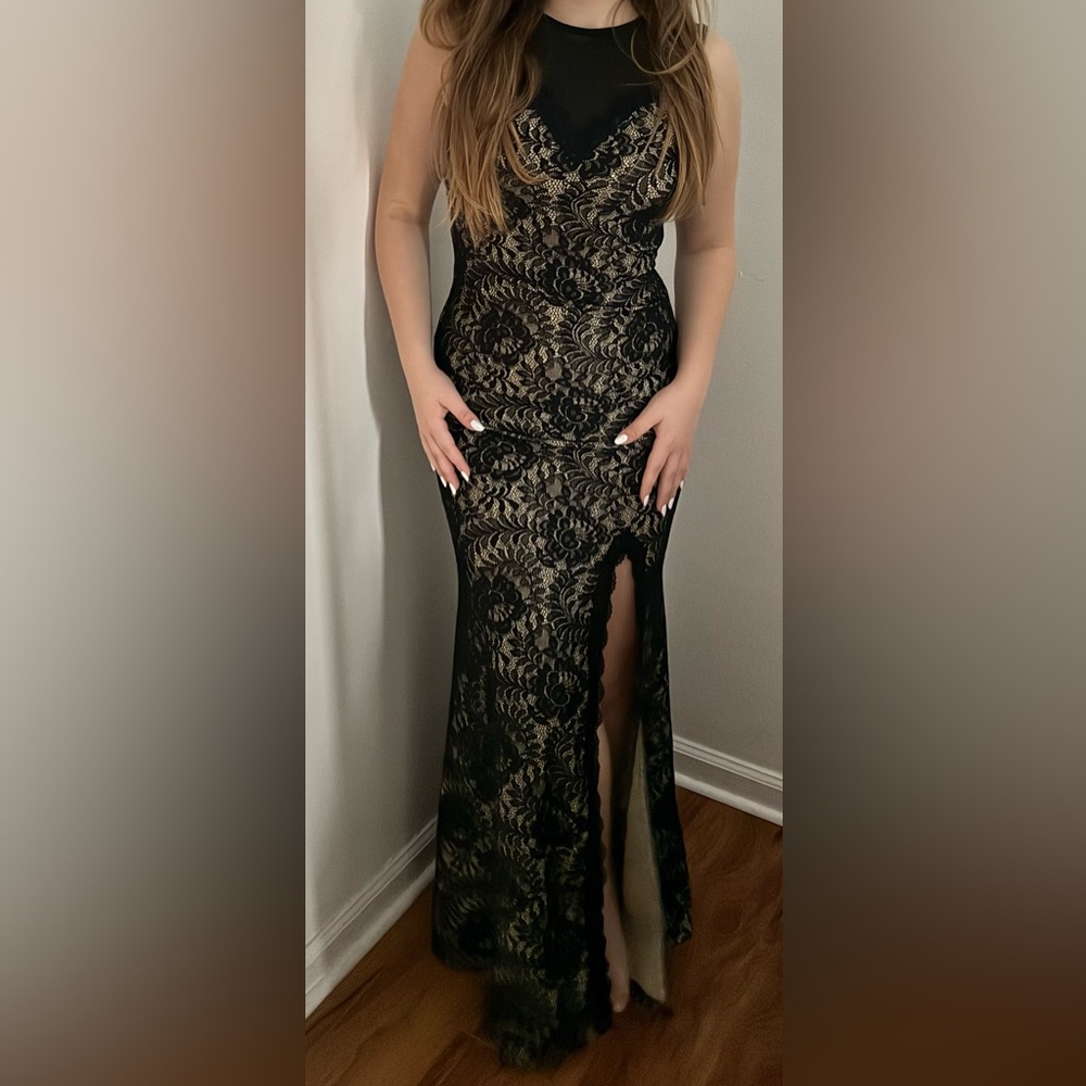 NWT Boutique Sleeveless Long Black Lace Split Side Evening Prom Formal Dress S
